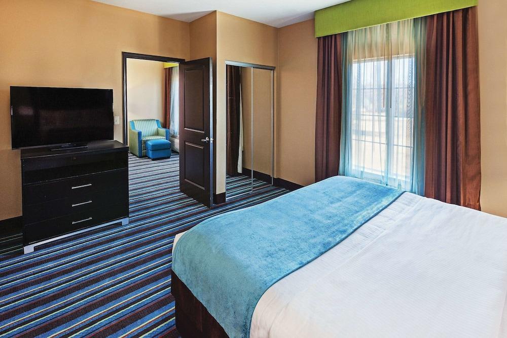 La Quinta By Wyndham Muskogee Hotel Exterior photo