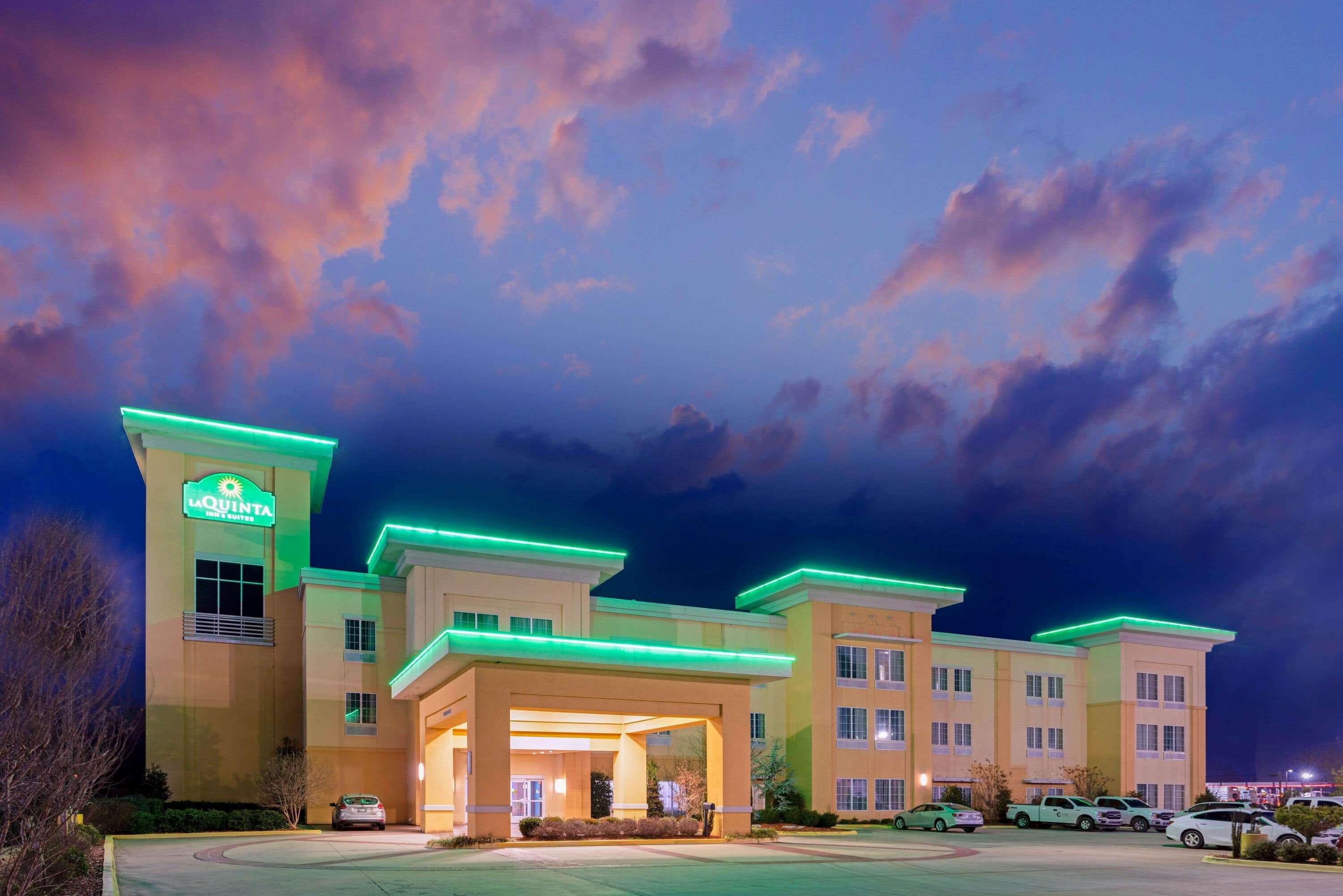 La Quinta By Wyndham Muskogee Hotel Exterior photo